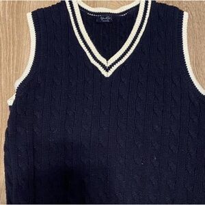 • Brandy Melville/John Galt sweater vest fits a small/ medium!! GOOD CONDITION